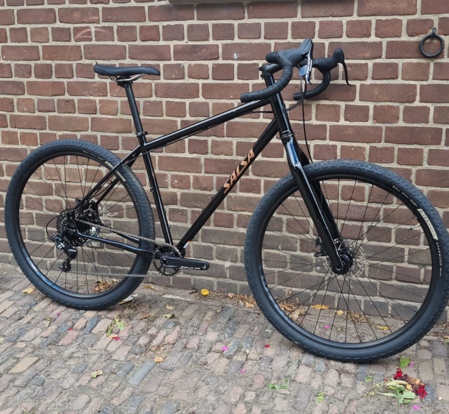 Salsa Fargo Apex 1x11 - XL - Black- Shopfloor Salsa Fargo Apex 1x11 - XL - Black- Shopfloor